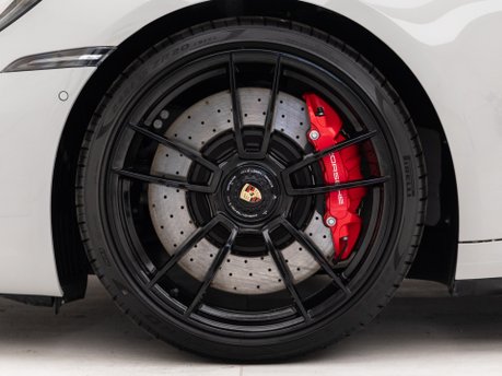 Porsche 911 CARRERA GTS (992) 