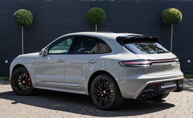 Porsche Macan GTS 4