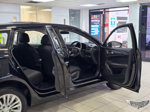 MG MG5 52.5kWh Excite Auto 5dr 43