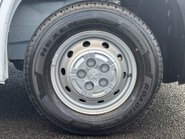 Peugeot Boxer BlueHdi 335 L3H2 Professional Premium Plus Panel Van 32