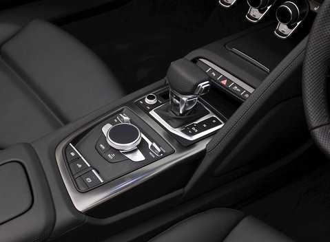 Audi R8 V10 Spyder Performance Quattro 17