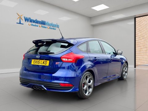 Ford Focus 2.0T EcoBoost ST-2 Euro 6 (s/s) 5dr 10
