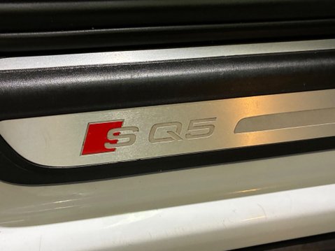 Audi SQ5 3.0 BiTDI V6 Tiptronic quattro Euro 5 (s/s) 5dr 58