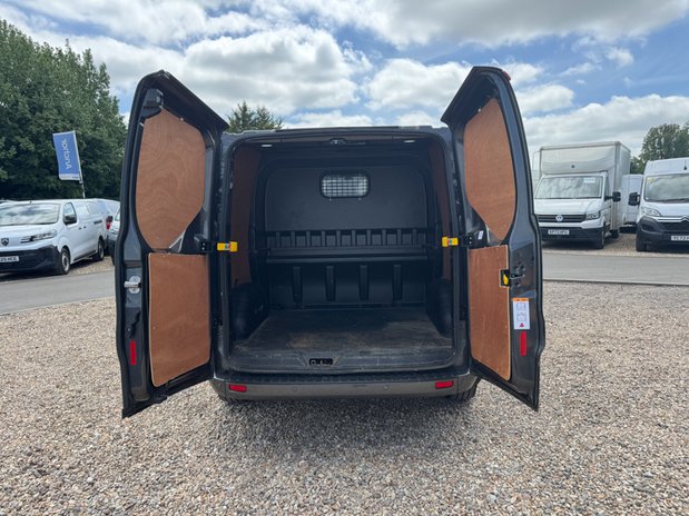 Ford Transit Custom Crew Cab [SOLD MT] SWB L1H1 Limited 320 Air Con Alloys Camera Nav Sensors E 9