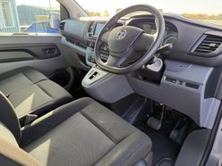 Vauxhall Vivaro 3100 75kWh Dynamic Panel Van 6dr Electric Auto L1 H1 (7.4kW Charger) (136 p 2