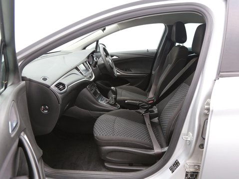 Vauxhall Astra 1.6 CDTi BlueInjection Design Sports Tourer Euro 6 (s/s) 5dr 24