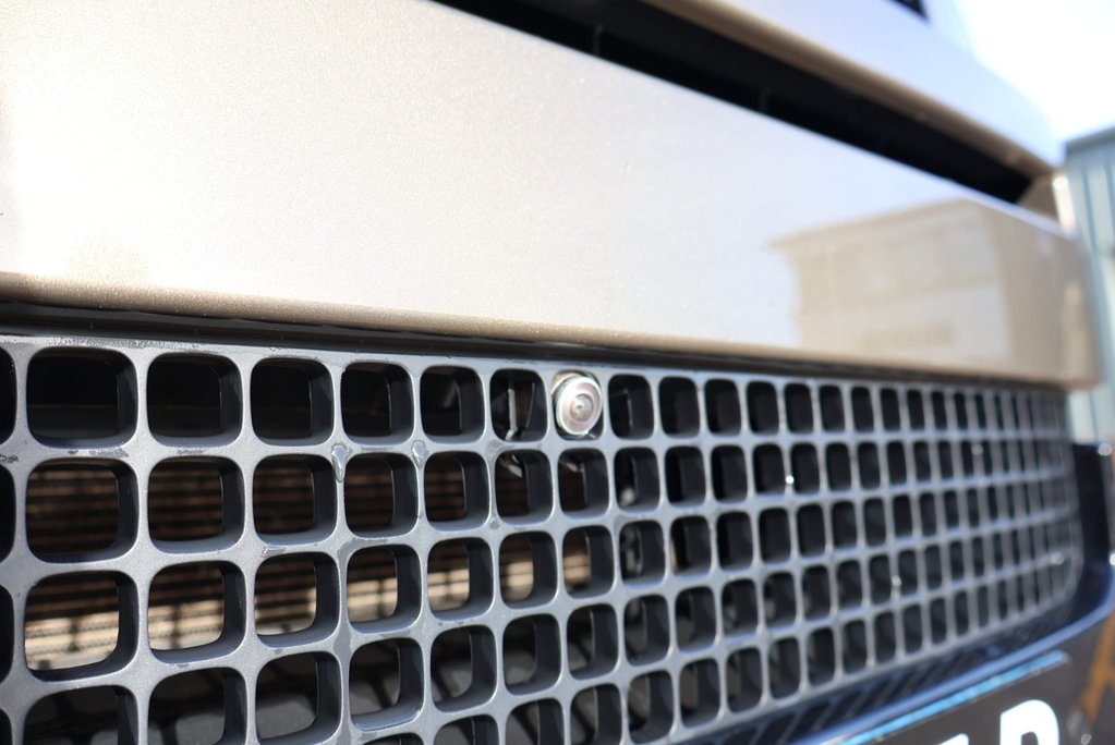 Land Rover Defender 110 D300 HARD TOP COMMERCIAL  X-DYNAMIC HSE GENUINE REAR SEATS  SEEKER STYLED 13