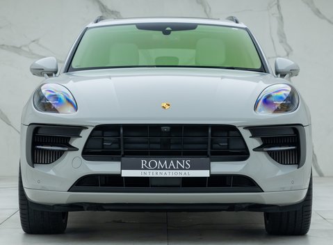Porsche Macan S 4