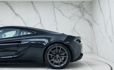 McLaren 570 GT MSO Black Collection 48