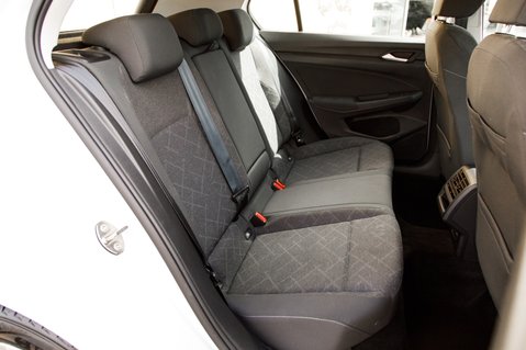 Volkswagen Golf LIFE TSI 39