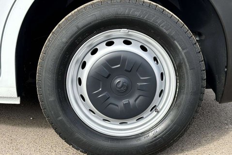 Vauxhall Movano L2H2 130 ps F3500 Mobile Workshop Van - Air Con 29