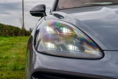Porsche Cayenne 4.0T V8 TURBO GT 21