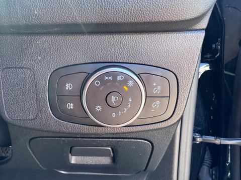 Ford Focus TITANIUM X 16