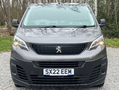 Peugeot Expert 2.0 Expert Professional Premium L1 Blue HDi 9