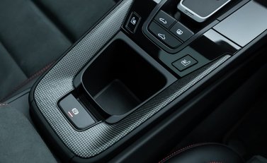 Porsche 911 Carrera GTS (992) 22