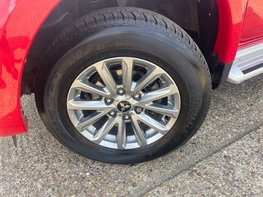 Mitsubishi L200 2.4 L200 Barbarian DI-D Auto 4WD 3