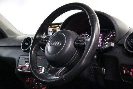 Audi A1 SPORTBACK TFSI SPORT 11