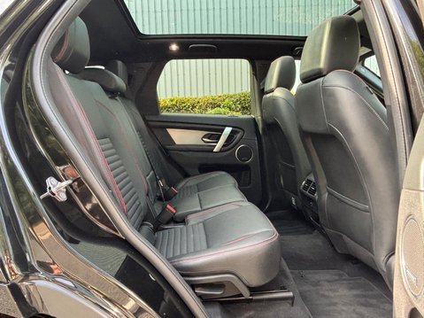 Land Rover Discovery Sport R-DYNAMIC HSE MHEV 33