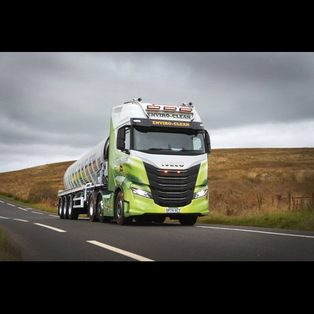 Enviro-Clean ‘Cleans Up’ with Four New IVECO S-Way 530