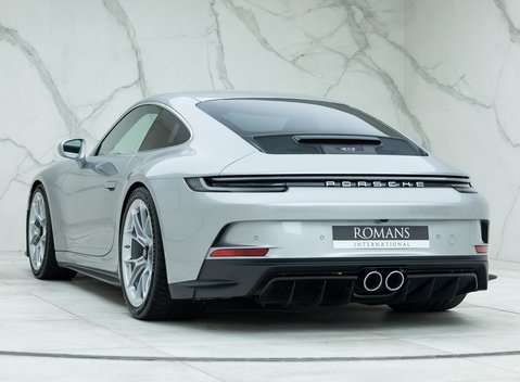 Porsche 911 GT3 Touring (992) 6