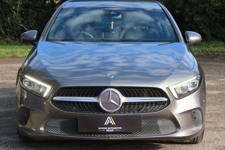 Mercedes-Benz A Class 1.5 A180d Sport (Executive) Hatchback 5dr Diesel 7G-DCT Euro 6 (s/s) (116 p 2