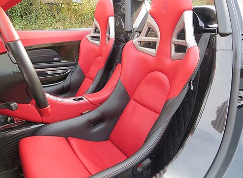 Porsche Carrera GT 10