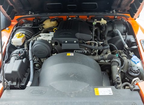 Land Rover Defender 110 ADVENTURE 39