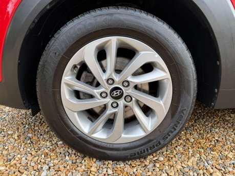 Hyundai TUCSON 1.7 CRDi Blue Drive SE Nav Euro 6 (s/s) 5dr 13