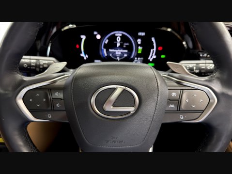 Lexus NX 450H PLUS TAKUMI 44