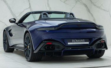 Aston Martin V8 Vantage ROADSTER 13
