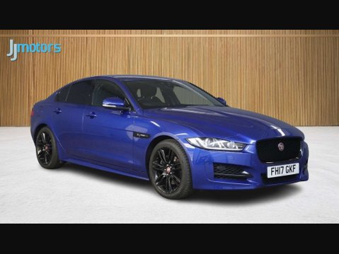Jaguar XE 2.0d R-Sport Saloon 4dr Diesel Auto Euro 6 (s/s) (180 ps) 1