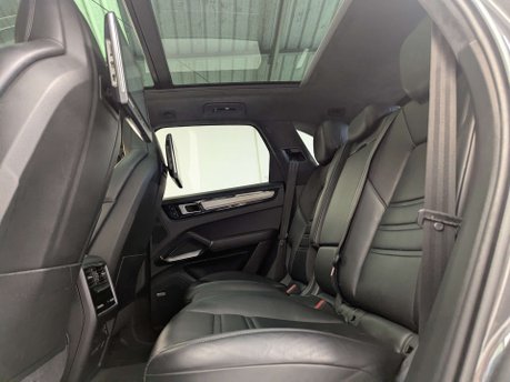Porsche Cayenne 4.0 Cayenne T S E-Hybrid Auto 4WD 5dr 51