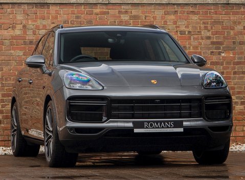 Porsche Cayenne Turbo S E-Hybrid 1
