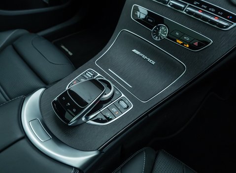 Mercedes-Benz C Class AMG C 63 ESTATE 22