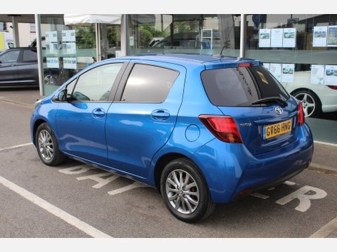 Toyota Yaris VVT-I ICON 3