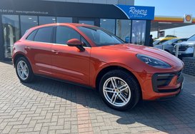 Porsche Macan PDK 9