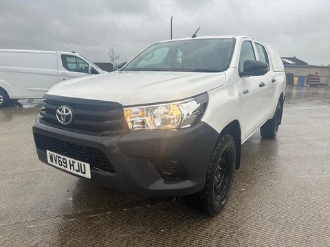 Toyota Hilux ACTIVE 4WD D-4D DCB 1
