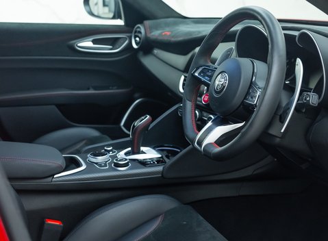 Alfa Romeo Giulia GTA 13