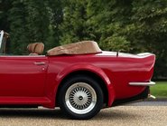 Aston Martin V8 VOLANTE 14