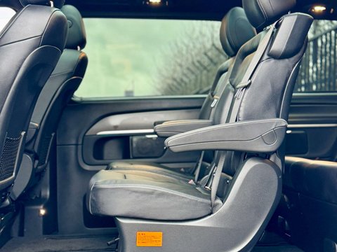 Mercedes-Benz V Class 2.2 V220d AMG Line MPV 5dr Diesel G-Tronic+ Euro 6 (s/s) 7 Seat (163 ps) 16