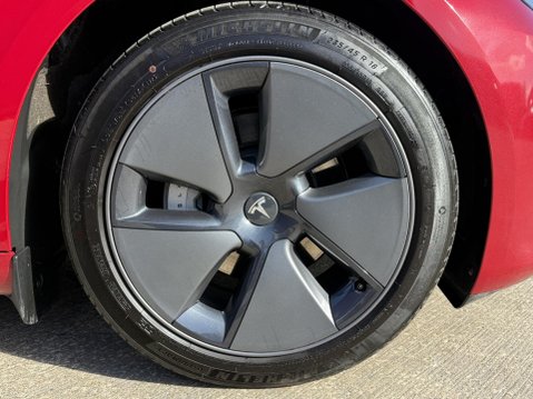 Tesla Model 3 Saloon 4dr Electric Auto RWD (241 bhp) 14