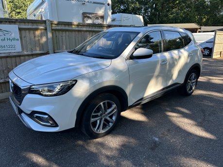 MG HS 1.5 EXCLUSIVE DCT 5 Dr AUTOMATIC 8