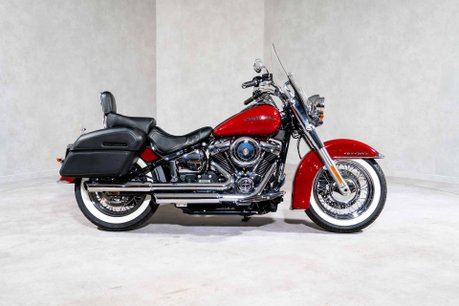 Harley-Davidson Softail Deluxe 1745. VAT Q. ONE OWNER. IMMACULATE EXAMPLE. TWO-TONE PAINT. 7