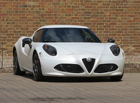 Alfa Romeo 4C Launch Edition 1