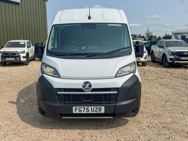 Vauxhall Movano MWB L2H2 Medium Roof Prime Air Con Ply Lined Sensors EURO 6 3