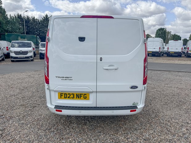 Ford Transit Custom SWB L1H1 Low Roof Limited 280 Air Con Alloys Sensors Cam EURO 6 7