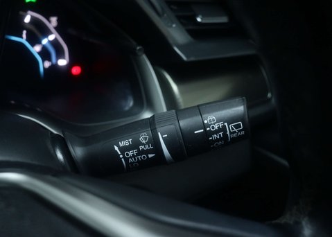 Honda Civic 1.0 Civic SR VTec 5dr 38