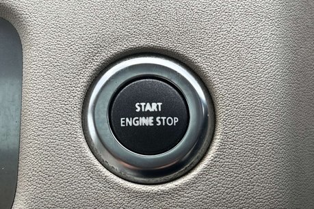 Land Rover Range Rover Sport 3.0 TD V6 HSE SUV 5dr Diesel CommandShift 4WD Euro 4 (245 ps) 32
