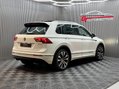 Volkswagen Tiguan 2.0 TDI BlueMotion Tech R-Line Euro 6 (s/s) 5dr 8