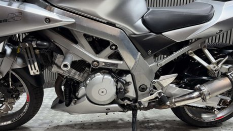 Suzuki SV1000 34k 2004 GOOD RUNNING 1000CC V TWIN PROJECT BIKE 17